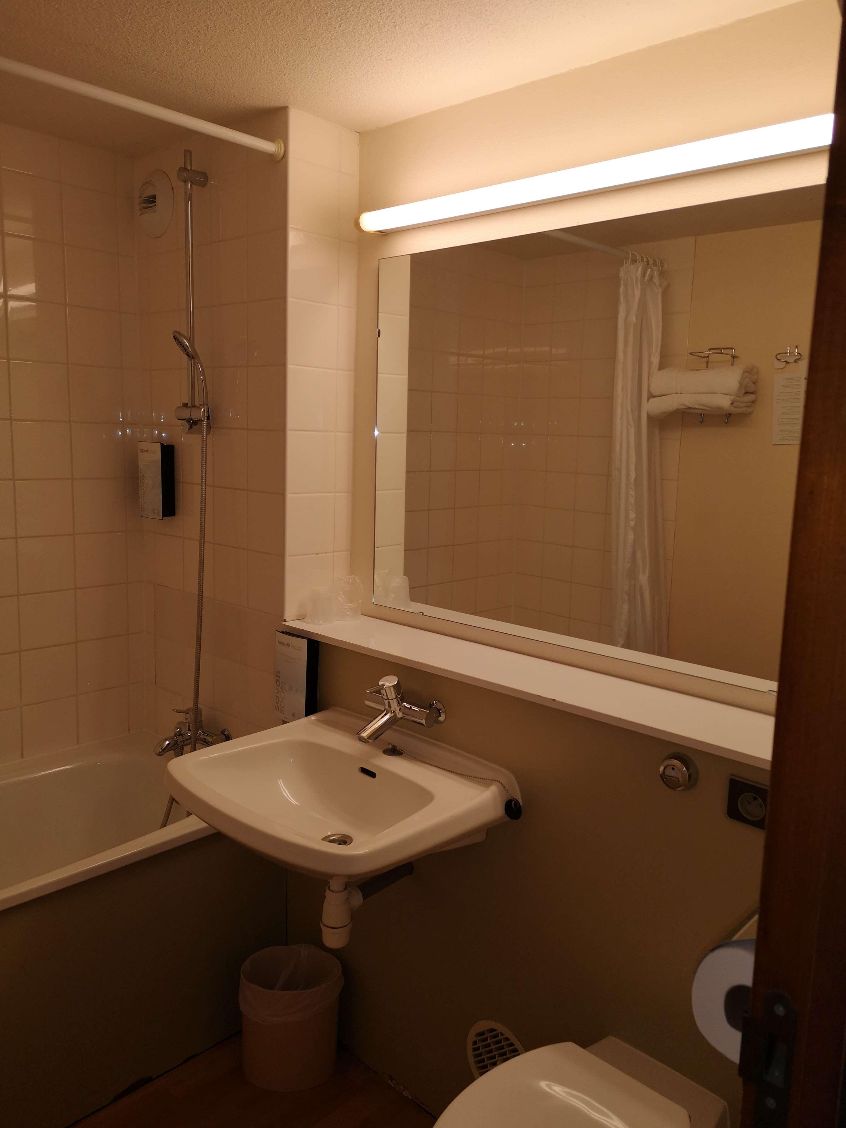 Campanile Angers Ouest - Beaucouze Hotel Luaran gambar