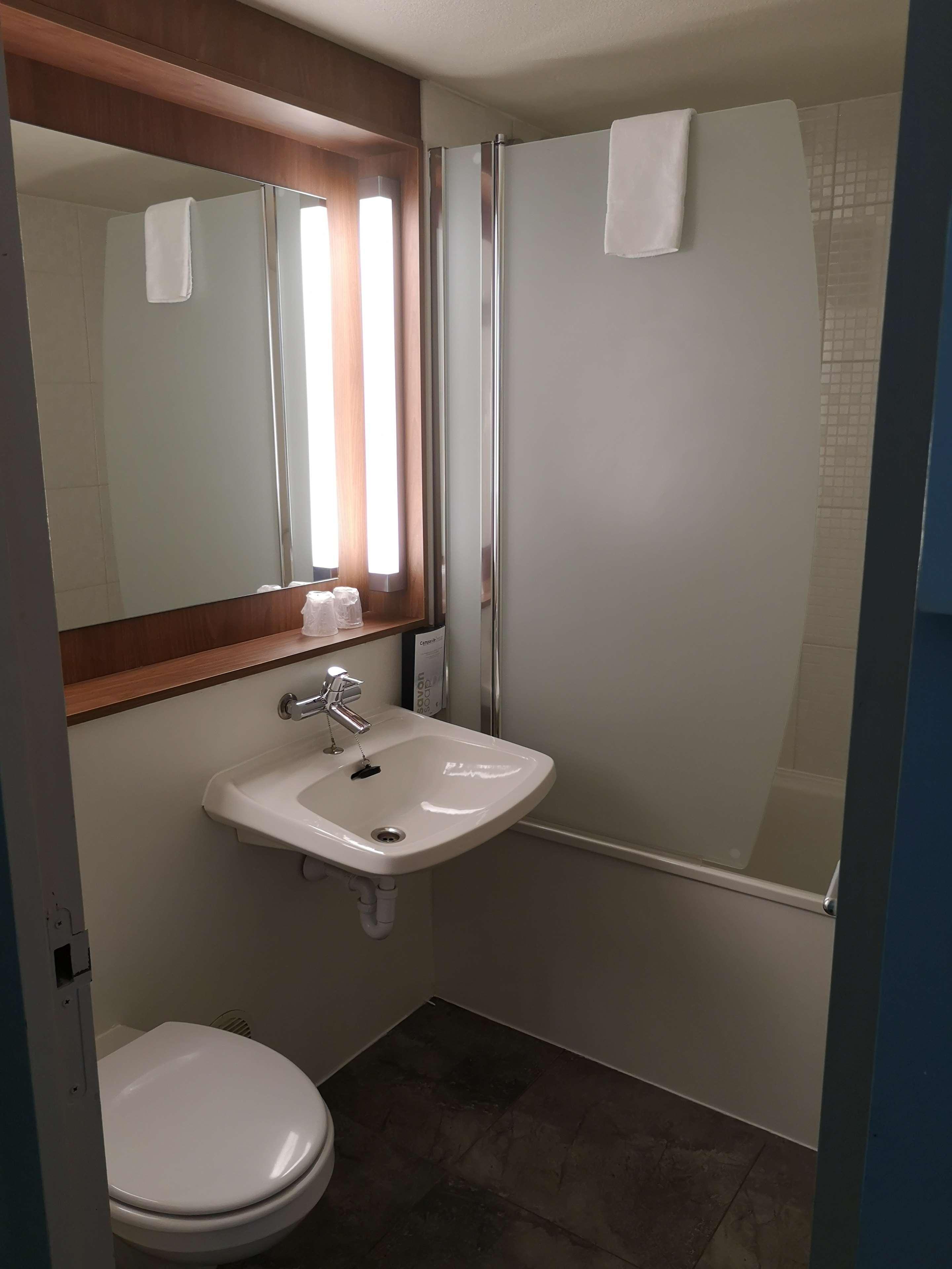 Campanile Angers Ouest - Beaucouze Hotel Luaran gambar