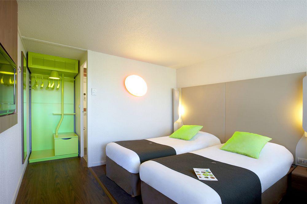 Campanile Angers Ouest - Beaucouze Hotel Bilik gambar